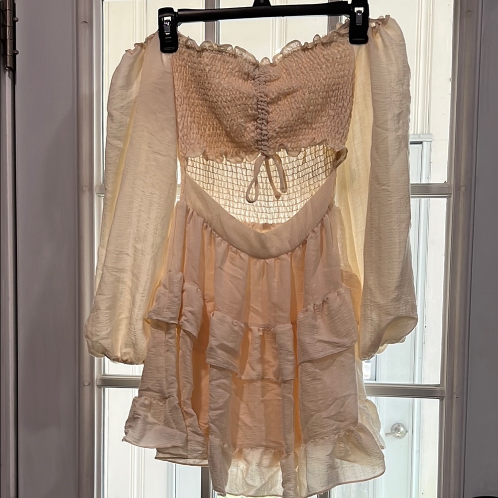 Vintage 2000s Windsor Cream Ruffle mini dress